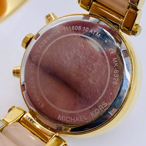 Michael Kors | Accessories | Euc 